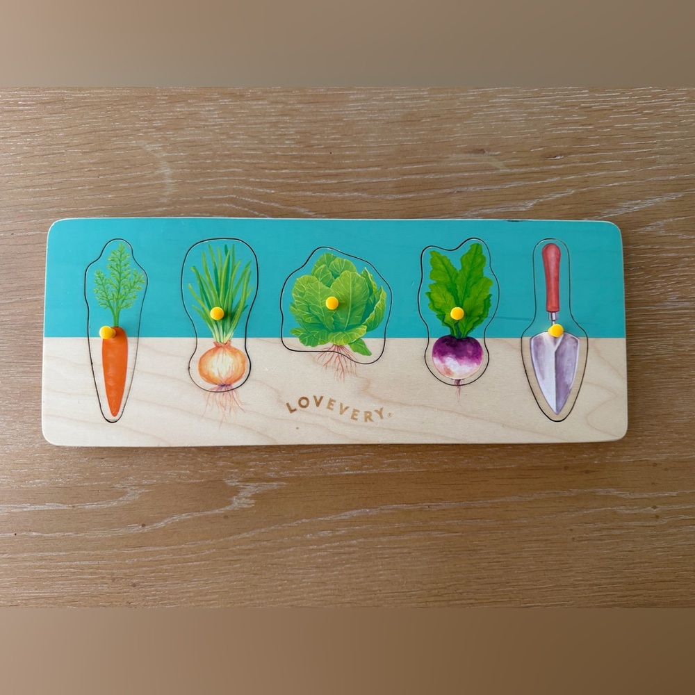 Lovevery Wooden Garden Peg Puzzle - Teal & Natural